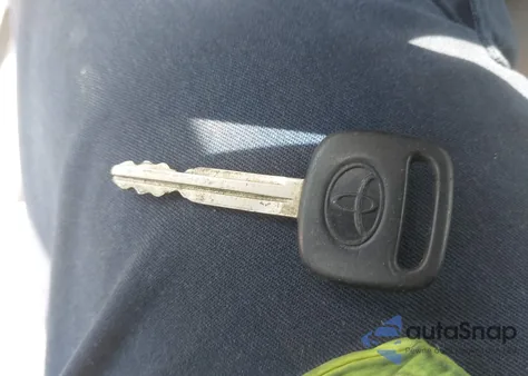 2001 Toyota Camry Le from USA, damaged, VIN JT2BG22K610561991